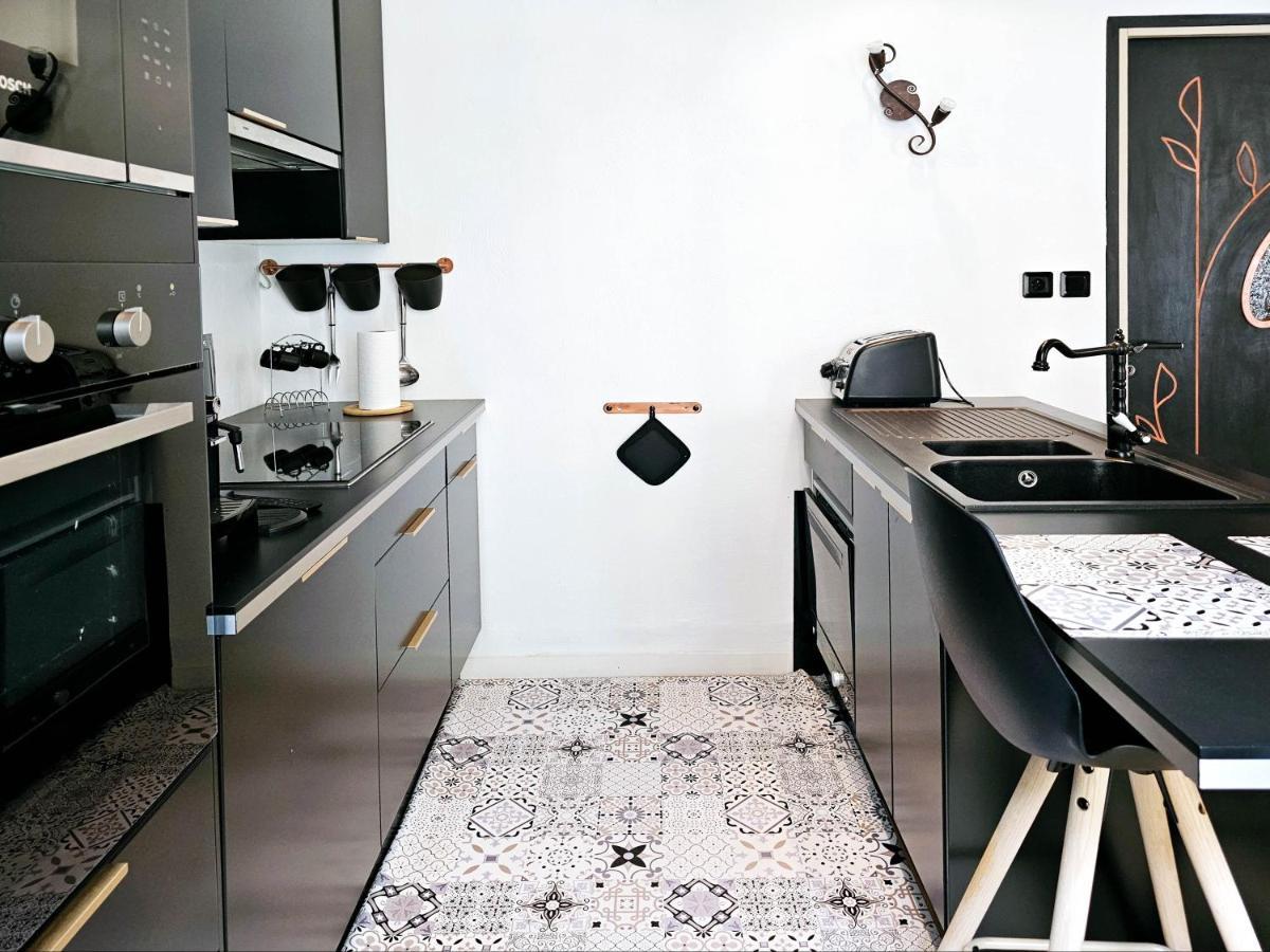 Le Lacydon - Quality At Vieux-port - Fully Equipped With Air-con Marseille